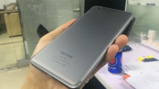 Vernee Mars apare în noi fotografii hands on, confirmând noul design al antenelor sale în stil iPhone 7