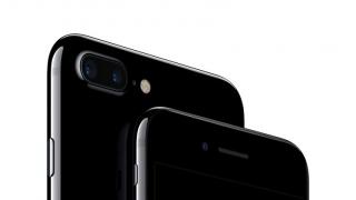 iPhone 7 şi iPhone 7 Plus în varianta Jet Black sunt predispuse la zgârieturi, conform Apple