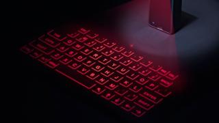 Turul Magazinelor #7: Tastatura laser, radio retro şi un televizor 4K uriaş pentru viitorul PS4 Pro