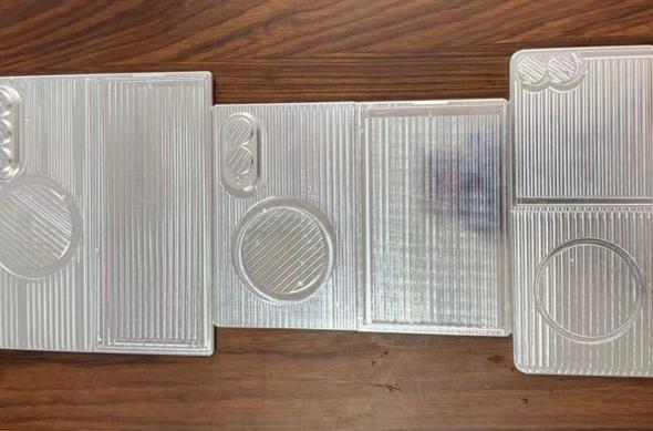 samsung machete: Alleged-Samsung-Galaxy-Z-Fold-8-Wide-Galaxy-Z-Fold-8-Galaxy-Z-Flip-8-Dummy-Units-Or-Design-Prototypes-01.jpeg
