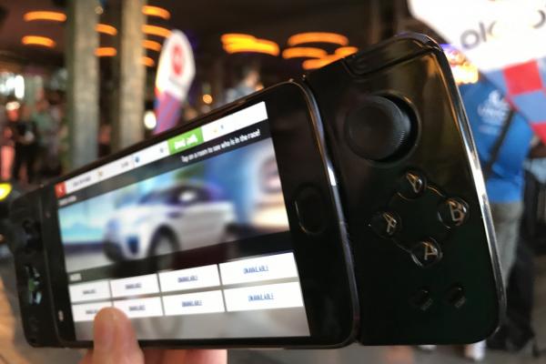 Motorola Mod: Moto GamePad