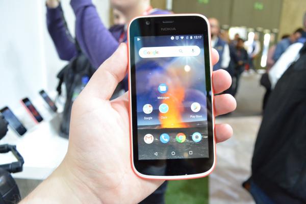 Fotografii hands-on Nokia 1 (MWC 2018)