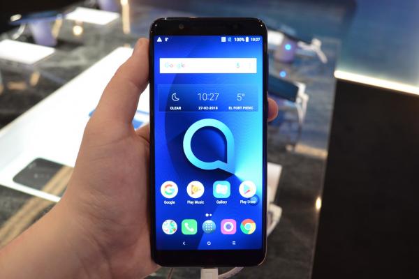 Alcatel 3 - Fotografii Hands-On de la evenimente