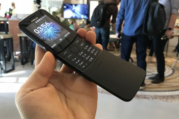 Nokia 8110 4G - Fotografii hands-on de la evenimente