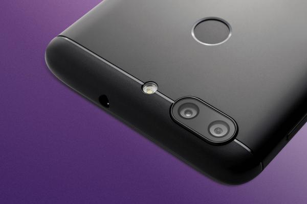 Sharp Aquos B10 - Fotografii oficiale