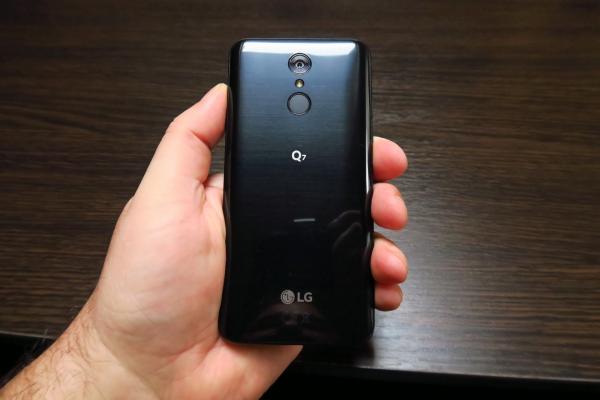 LG Q7 - Fotografii Hands-On