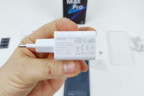 ASUS ZenFone Max Pro (M2) - Accesorii