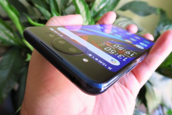 Vivo NEX Dual Display Edition - Fotografii Hands-On