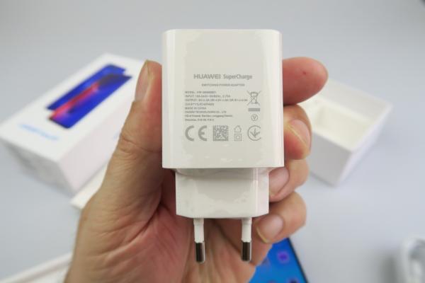 Huawei Honor View 20 - Accesorii