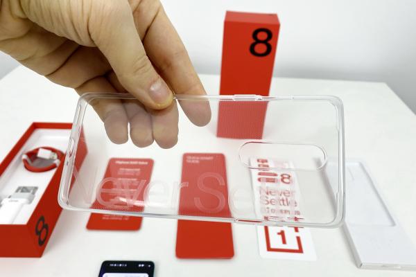 OnePlus 8 - Accesorii