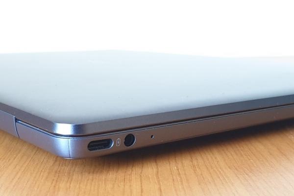 Huawei MateBook 13 - Fotografii review