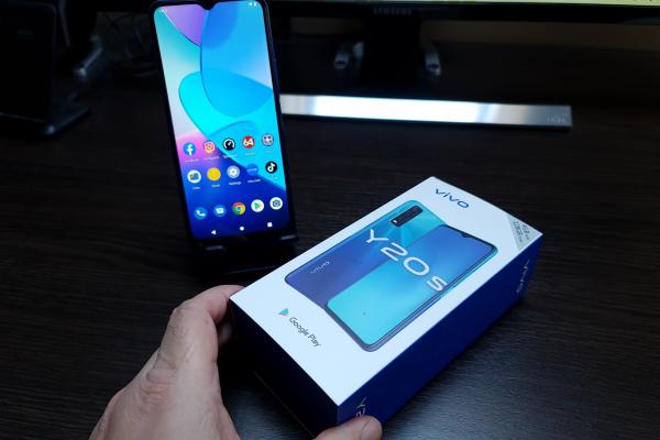 Unboxing Vivo Y20s (conținutul cutiei)
