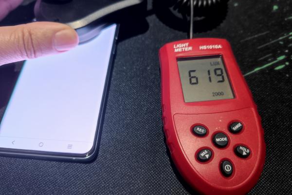 Luminozitate display Vivo X60 Pro