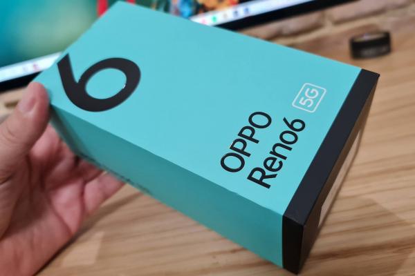 OPPO Reno6 5G - Unboxing