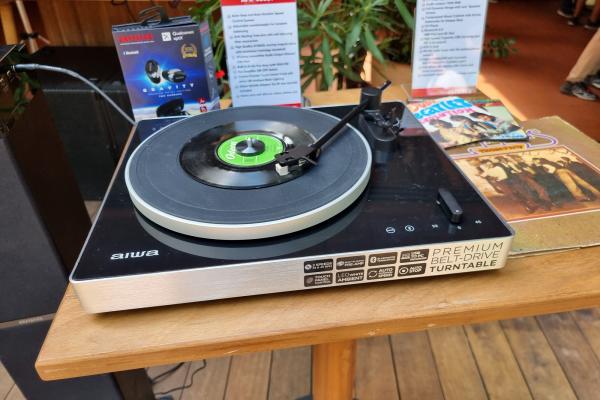 aiwa APX-680BT - Pick-up