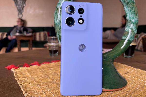 Motorola Edge 50 Pro - Fotografii Hands-On