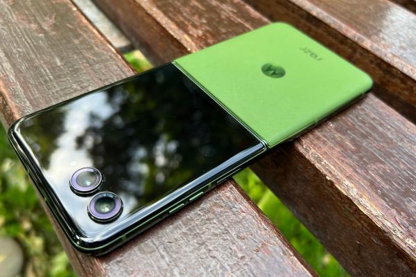 Motorola RAZR 50 Ultra - Fotografii Hands-On