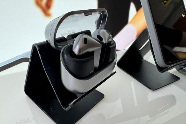 Samsung Galaxy Buds3 - Fotografii hands-on