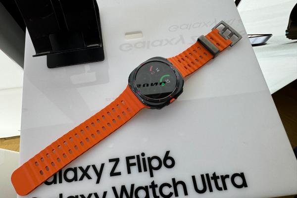 Samsung Galaxy Watch Ultra - Fotografii hands-on