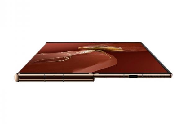 HUAWEI Mate XT - Fotografii oficiale