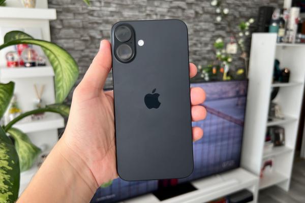 Apple iPhone 16 Plus - Design