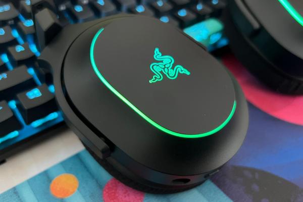 Razer Barracuda X Chroma - Design