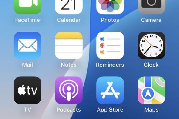 iPhone 16e - OS UI