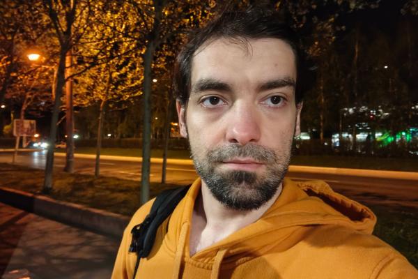 Nothing Phone (3a) Pro - Mostre selfie noapte