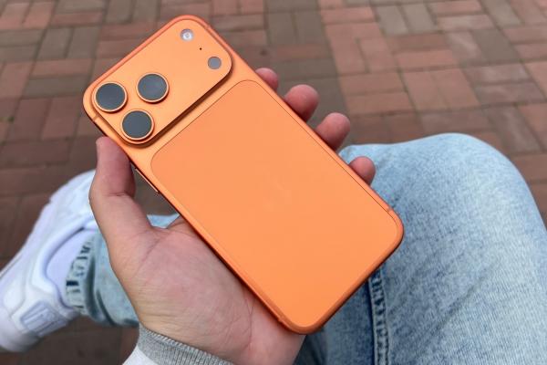Apple iPhone 17 Pro Max: În sfârșit schimbare de look, aluminiu și o nuanță de portocaliu aprins îndrăzneață