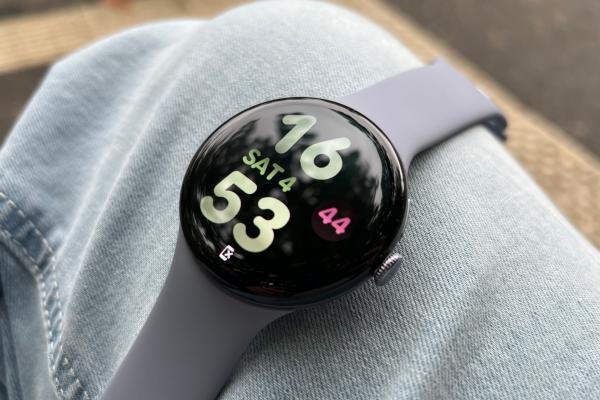 Google Pixel Watch 4 45mm - Design (2)