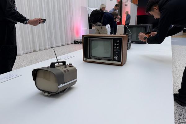 Sony Bravia - Istoric TV