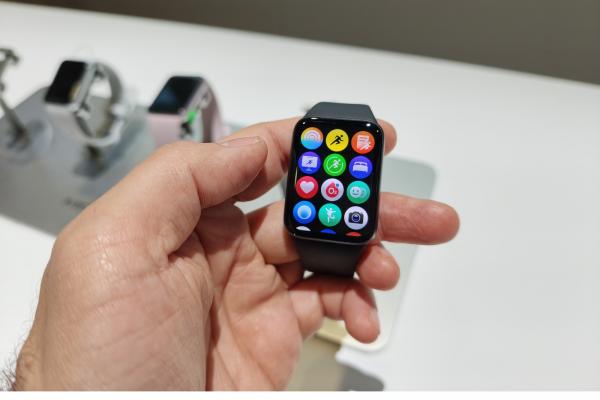 Xiaomi Smart Band 10 Pro - Fotografii hands-on