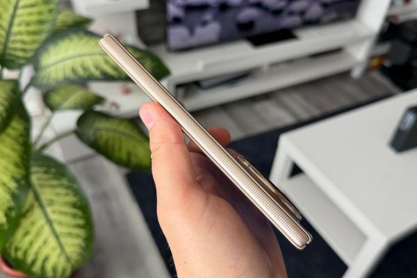 Honor Magic V6 - Fotografii Hands-On