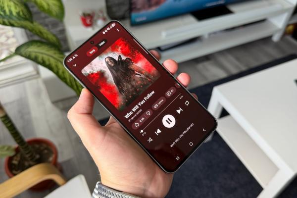 Samsung Galaxy S26 FE: Acustică stereo care te-ar putea surprinde, echilibru între difuzoare și boost de putere de la predecesor