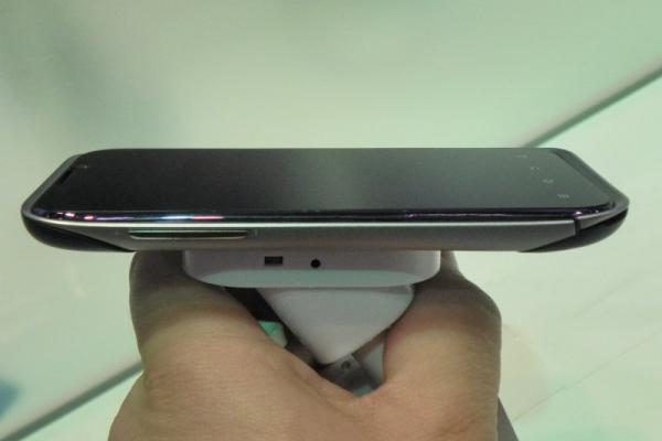 MWC 2012: ZTE Era preview - un telefon quad-core cu Android 4.0 și de la chinezi (Video)