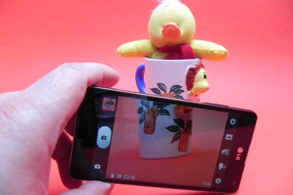 Review LG Optimus G: mai bun decât Nexus 4, superior lui Xperia Z, camera ușor dezamăgitoare (Video)