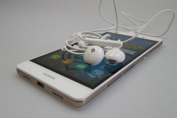 Huawei P8 Lite - Galerie foto Mobilissimo.ro