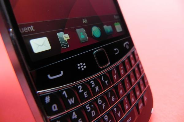 BlackBerry Bold Touch 9930 - Galerie foto Mobilissimo.ro