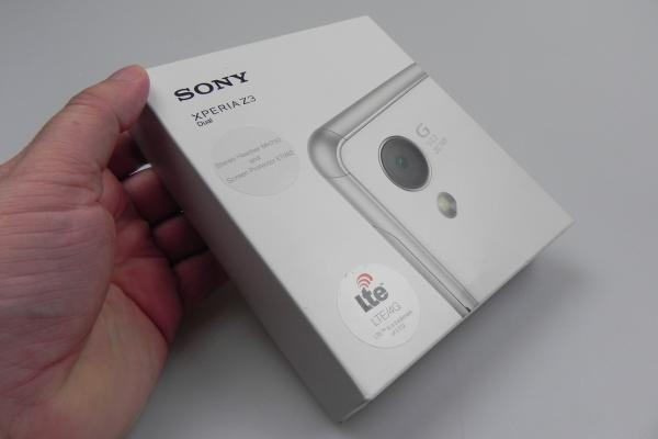 Sony Xperia Z3 - Unboxing