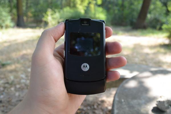 Motorola RAZR V3 - Fotografii Hands-On