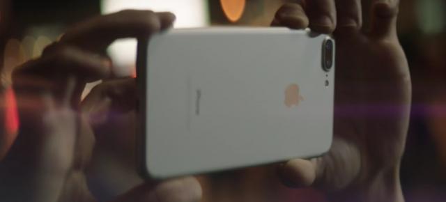 Mostre foto realizate cu camera lui iPhone 7 Plus la un meci NFL fac senzaţie, sunt demne de Sports Illustrated