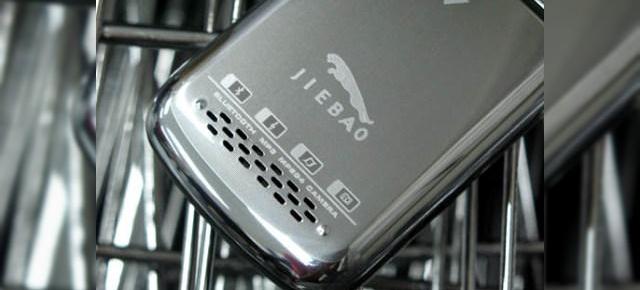 Hopa! Telefon marca Jaguar, binenteles fals...