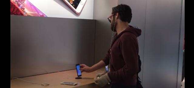 Clientul nemulţumit al lunii: Un francez distruge câteva produse dintr-un Apple Store cu o bilă de oţel (Video)