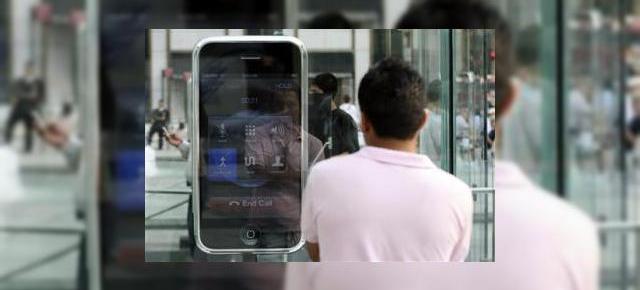 Publicul asteapta imbunatatiri ale lui Apple iPhone inainte de a-l cumpara
