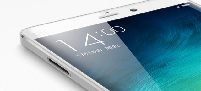 O randare nu tocmai realistă a phablet-ului Xiaomi Mi Note 2 ajunge pe web; camera duală ar urma să fie plasată vertical