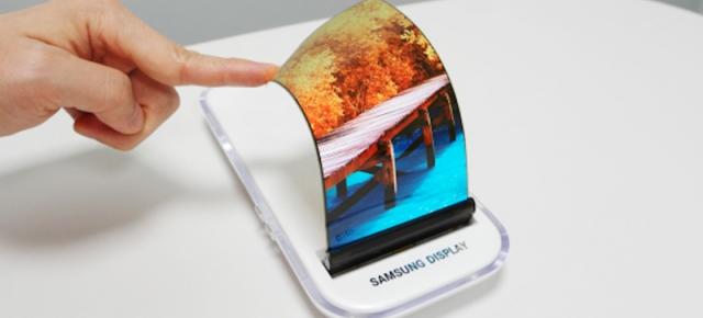 Samsung ar avea ezitări cu privire la telefoanele sale flexibile viitoare, în prima fază modelele vor sosi în ediţie limitată