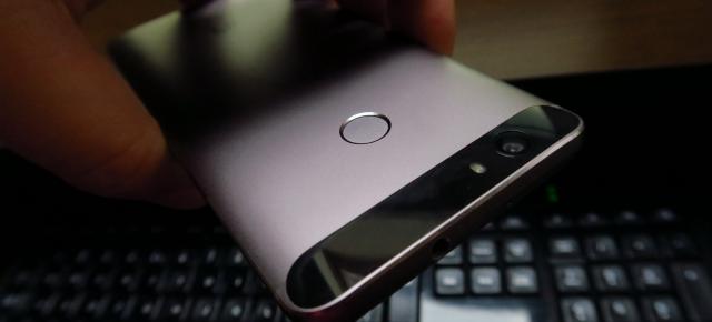 Huawei Nova: Design arătos, poate chiar mai arătos decât cel al lui Nova Plus