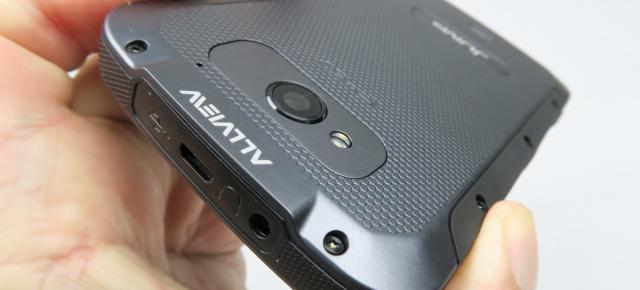 Allview E3 Jump: Cameră de 5 megapixeli cu prim planuri bunicele, menirea telefonului e însă alta