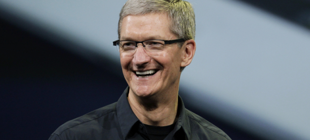 Un fost inginer Apple critică strategia lui Tim Cook, îi numeşte viziunea "plictisitoare"