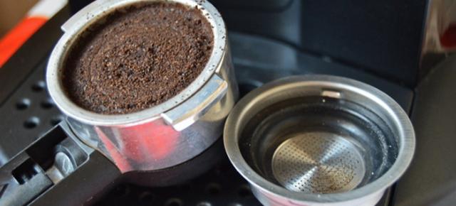 Turul Magazinelor #120: resigilate foto atractive şi cel mai popular blender şi espressor de la eMAG; Plus un sistem excelent pentru gameri